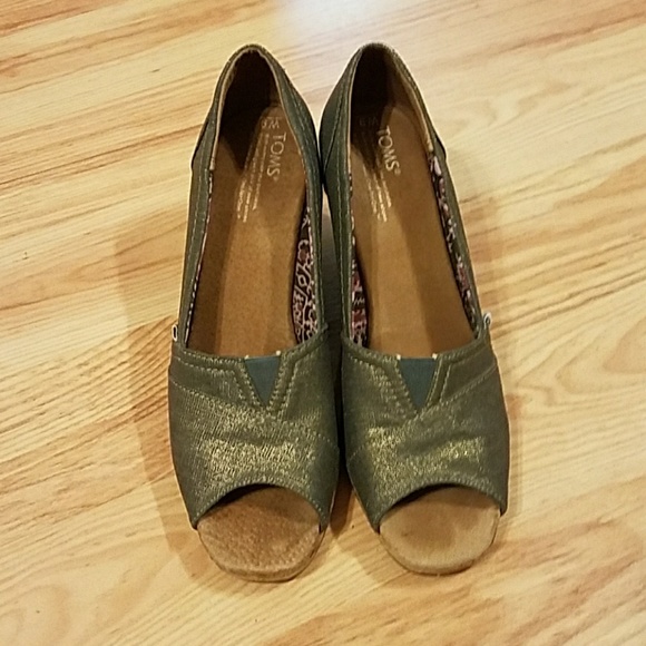 Metallic Denim TOMS Wedges - Picture 2 of 6